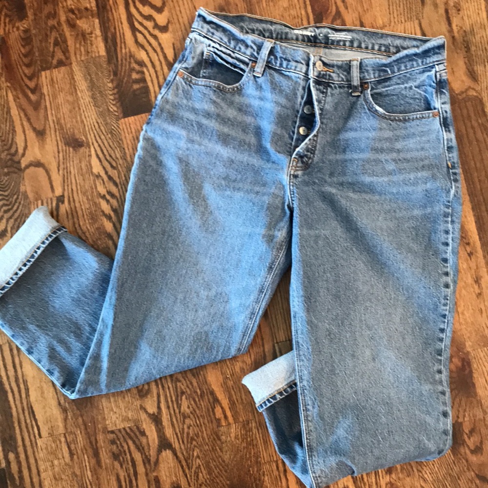 Old Navy High Rise Slouchy Straight Jeans
